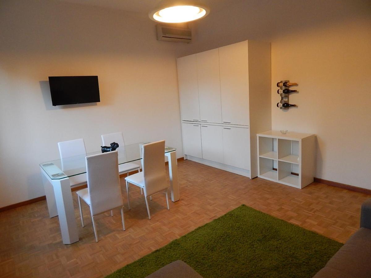 La Casa Del Parco Ferrari Appartement Modena Buitenkant foto